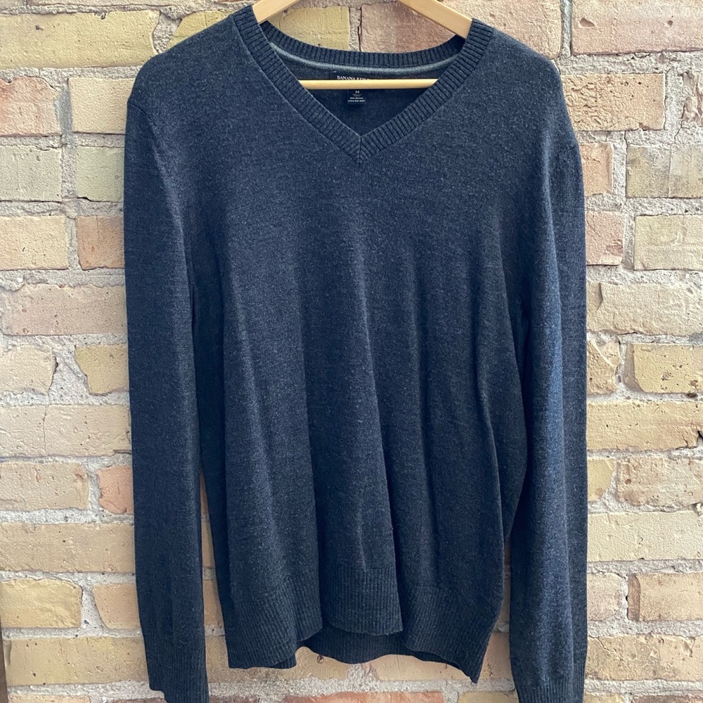 Banana Republic V Neck Sweater
